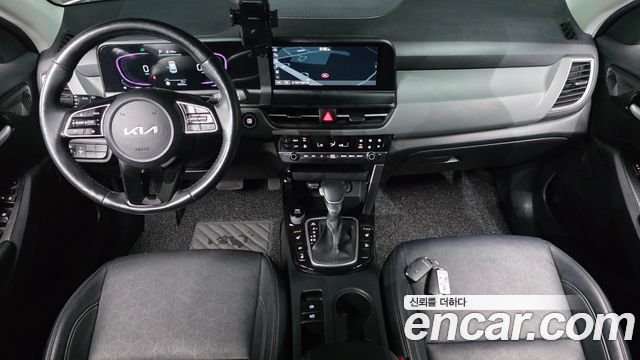 Kia Seltos 2023 — photo 10