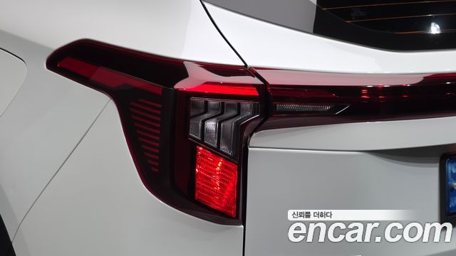 Kia Seltos 2023 — photo 9