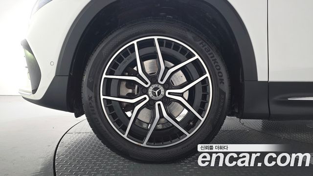 Mercedes-Benz EQB 2023 — photo 5