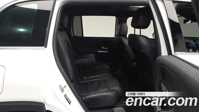 Mercedes-Benz EQB 2023 — photo 17