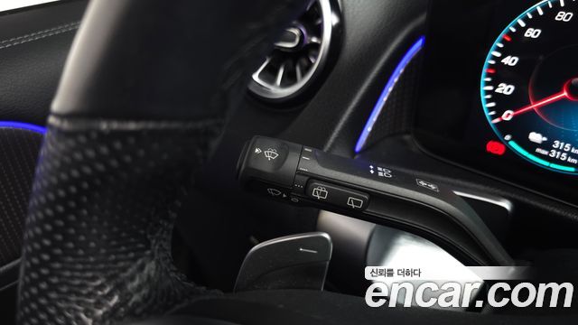 Mercedes-Benz EQB 2023 — photo 33