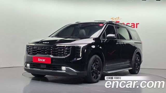 Kia Canival 2025 — photo 1