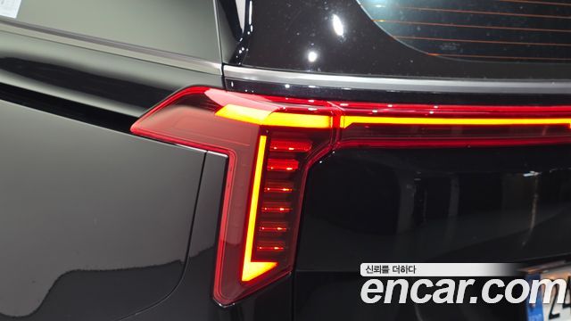 Kia Canival 2025 — photo 9