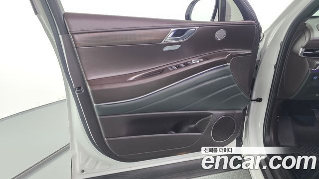 Genesis GV80 2022 — photo 14