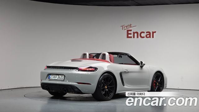 Porsche 718 2023 — photo 2