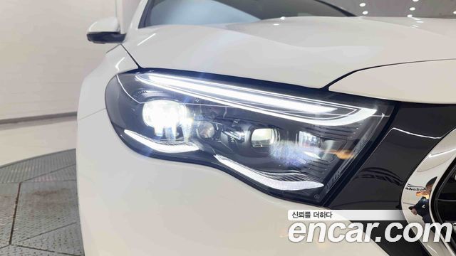 Mercedes-Benz E-Class 2026 — photo 9