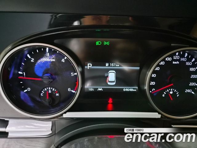 Kia Canival 2023 — photo 6