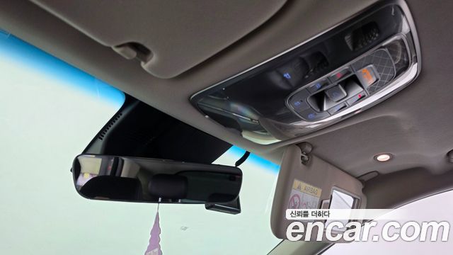 Genesis GV70 2021 — photo 17
