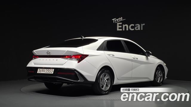 Hyundai AVANTE 2024 — photo 2