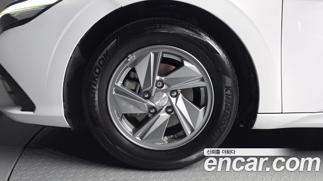 Hyundai AVANTE 2024 — photo 5