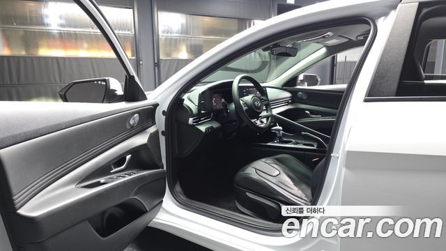 Hyundai AVANTE 2024 — photo 13