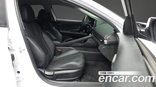Hyundai AVANTE 2024 — photo 17