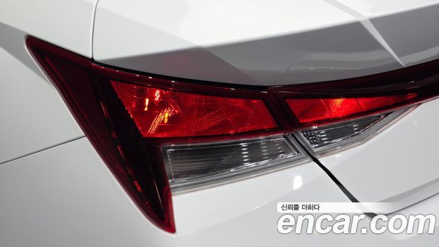Hyundai AVANTE 2024 — photo 9