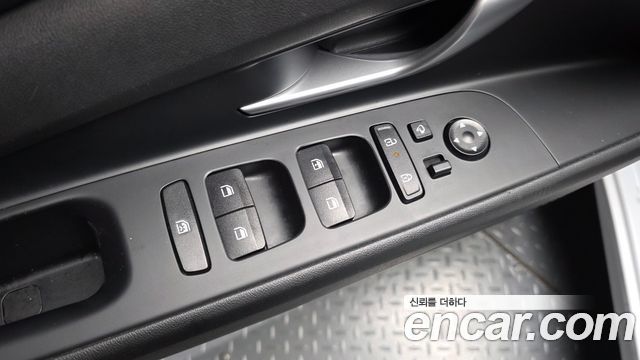 Hyundai AVANTE 2024 — photo 29