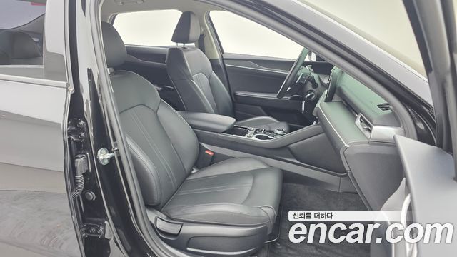 Kia K5 2023 — photo 11