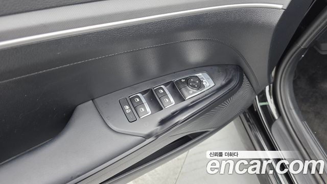 Kia K5 2023 — photo 16