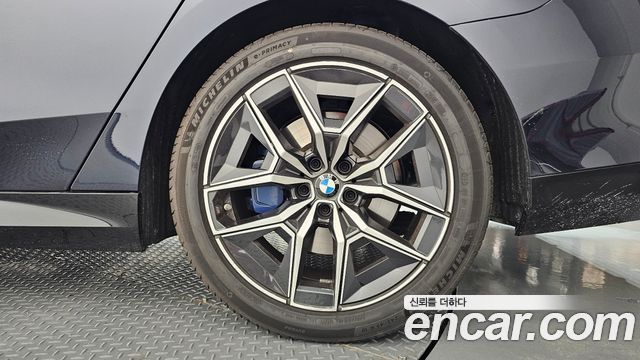 BMW 5-Series 2026 — photo 7