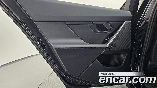 BMW 5-Series 2026 — photo 15