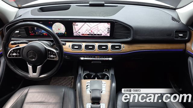 Mercedes-Benz GLE-Class 2019 — photo 10
