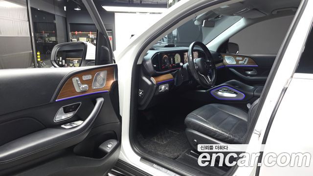 Mercedes-Benz GLE-Class 2019 — photo 13