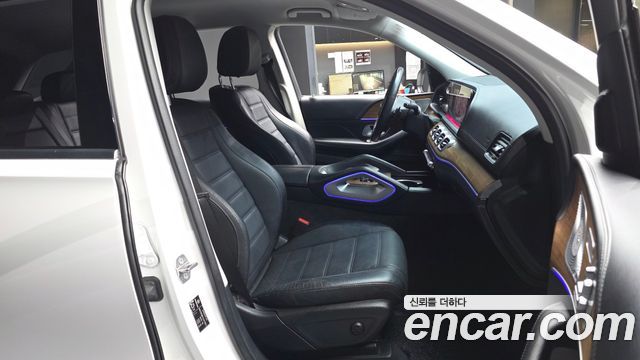 Mercedes-Benz GLE-Class 2019 — photo 17