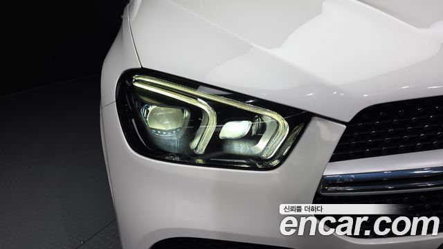 Mercedes-Benz GLE-Class 2019 — photo 8