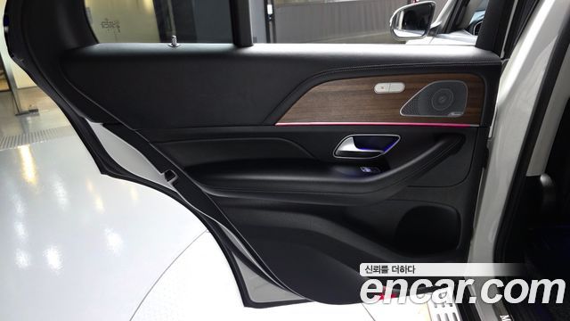 Mercedes-Benz GLE-Class 2019 — photo 15