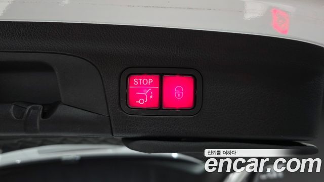 Mercedes-Benz GLE-Class 2019 — photo 27