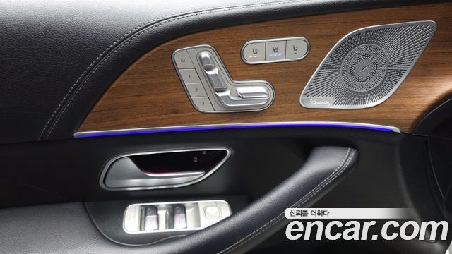 Mercedes-Benz GLE-Class 2019 — photo 30