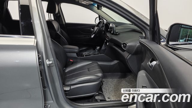 Hyundai Santafe 2019 — photo 11