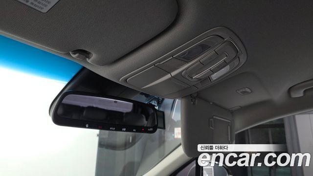 Hyundai Santafe 2019 — photo 18