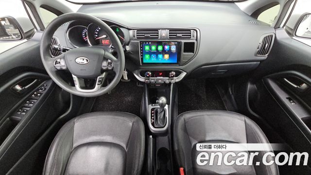 Kia pride 2012 — photo 7