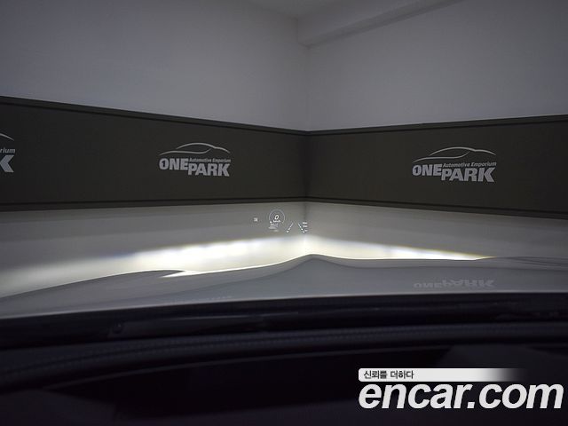 Mercedes-Benz AMG GT 2022 — photo 11