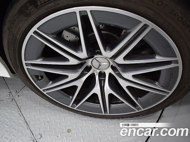Mercedes-Benz AMG GT 2022 — photo 17