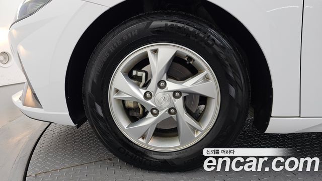 Hyundai AVANTE 2021 — photo 5