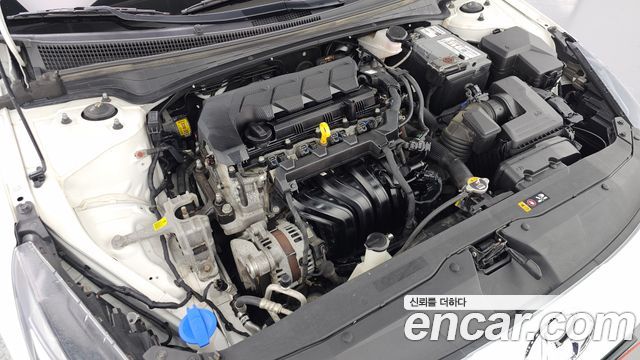 Hyundai AVANTE 2021 — photo 6