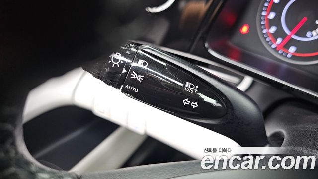Hyundai AVANTE 2021 — photo 25