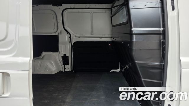 Hyundai Starex 2019 — photo 17