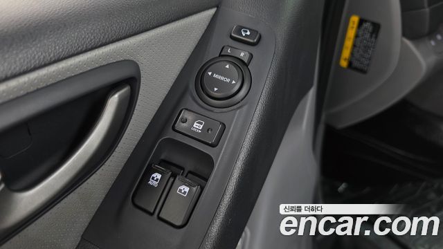 Hyundai Starex 2019 — photo 23