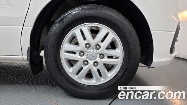 Hyundai Starex 2019 — photo 7