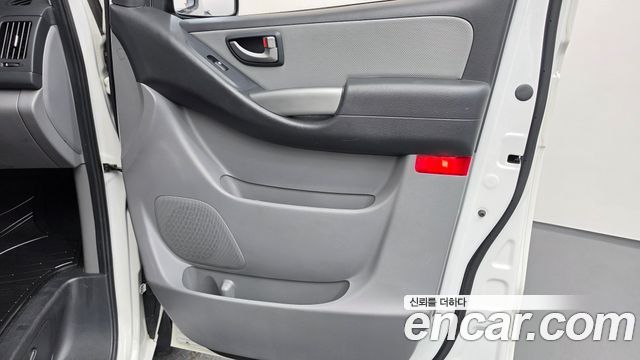 Hyundai Starex 2019 — photo 15