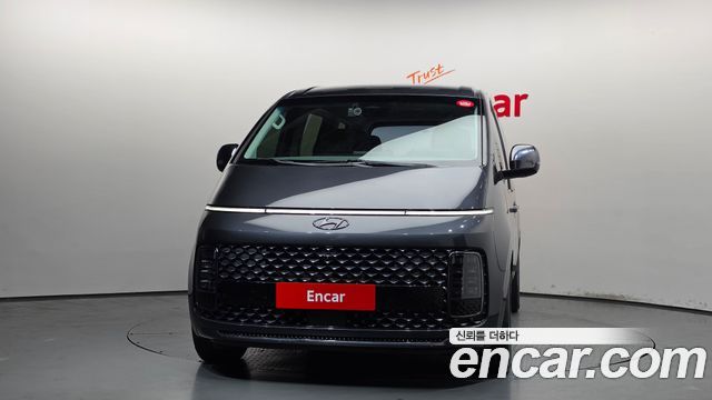 Hyundai Staria 2022 — photo 3