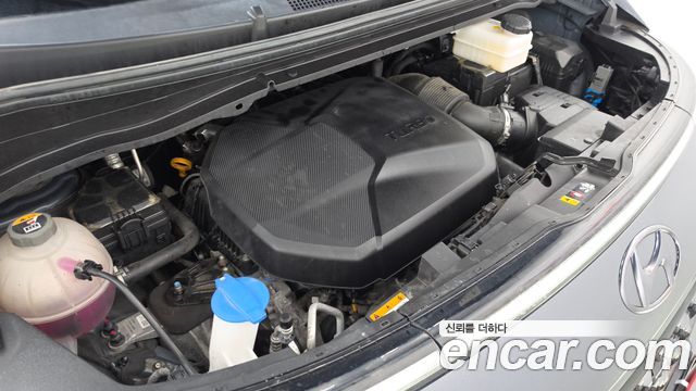 Hyundai Staria 2022 — photo 6