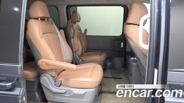Hyundai Staria 2022 — photo 17