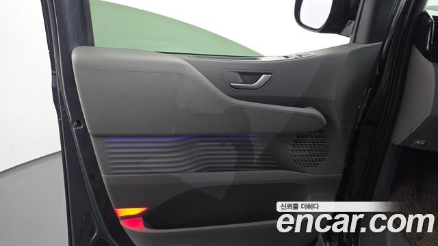 Hyundai Staria 2022 — photo 14