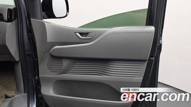 Hyundai Staria 2022 — photo 15