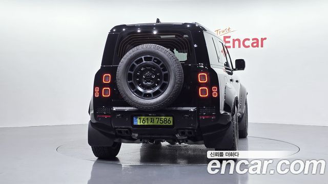 Land Rover Defender 2026 — photo 4