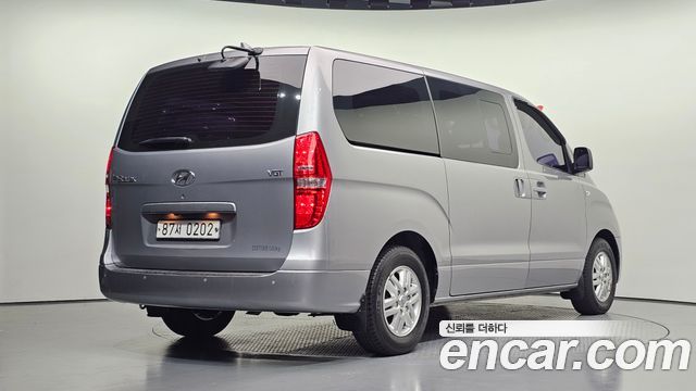 Hyundai Starex 2018 — photo 2