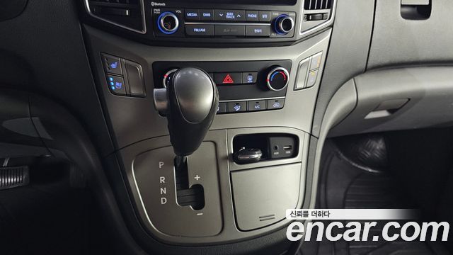 Hyundai Starex 2018 — photo 9