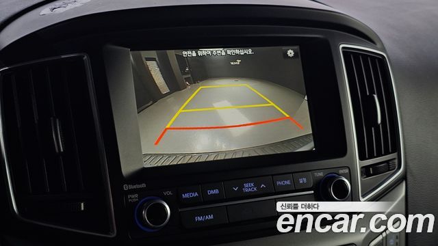 Hyundai Starex 2018 — photo 17